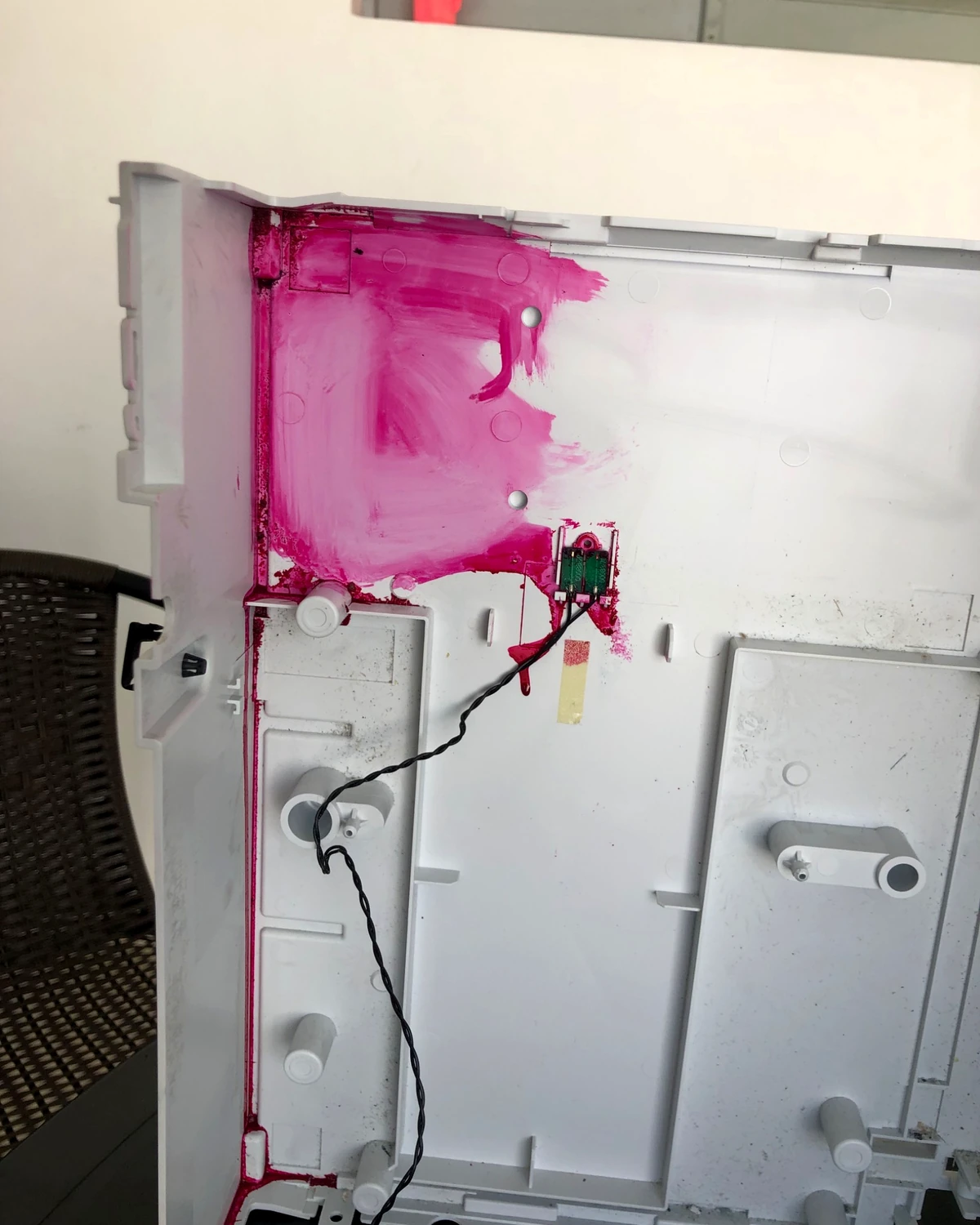 Sensor interno atingido por vazamento durante manutenção